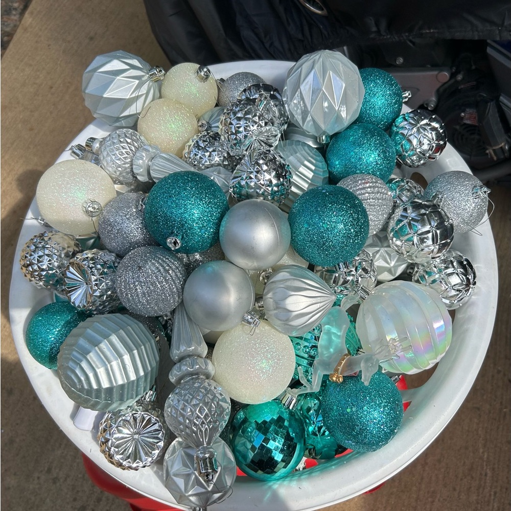 Elegant Silver and Teal Holiday Ornaments Set